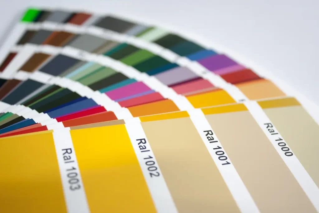 gamma di colori RAL, utilizzata per verniciatura a polvere e personalizzazione delle superfici